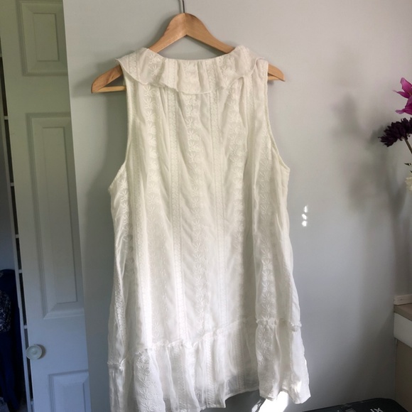 Ivory Textured Ruffle Tunic - Picture 5 of 5
